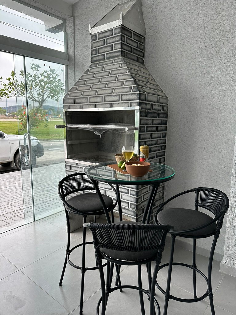 Flamingo pé na areia Matinhos - 103 - 2 Quartos - 50m da pra