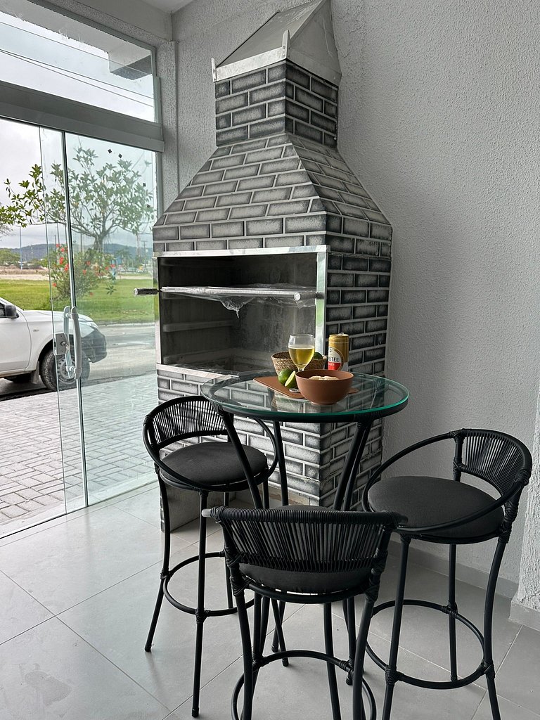 Flamingo pé na areia Matinhos - 103 - 2 Quartos - 50m da pra