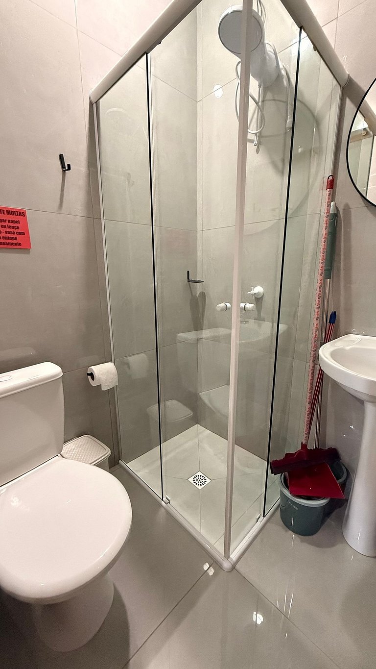 201 - Flamingo Centro Guaratuba - Pé na areia